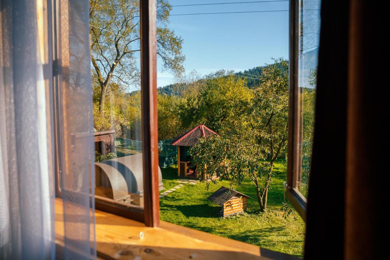 Апартаменти Для Двох Verkhovyna Buitenkant foto
